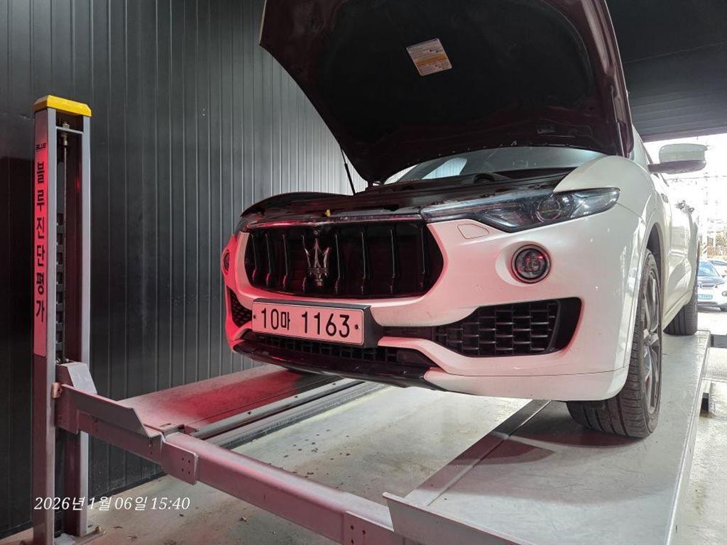 마세라티 르반떼 3.0 디젤 그란스포츠