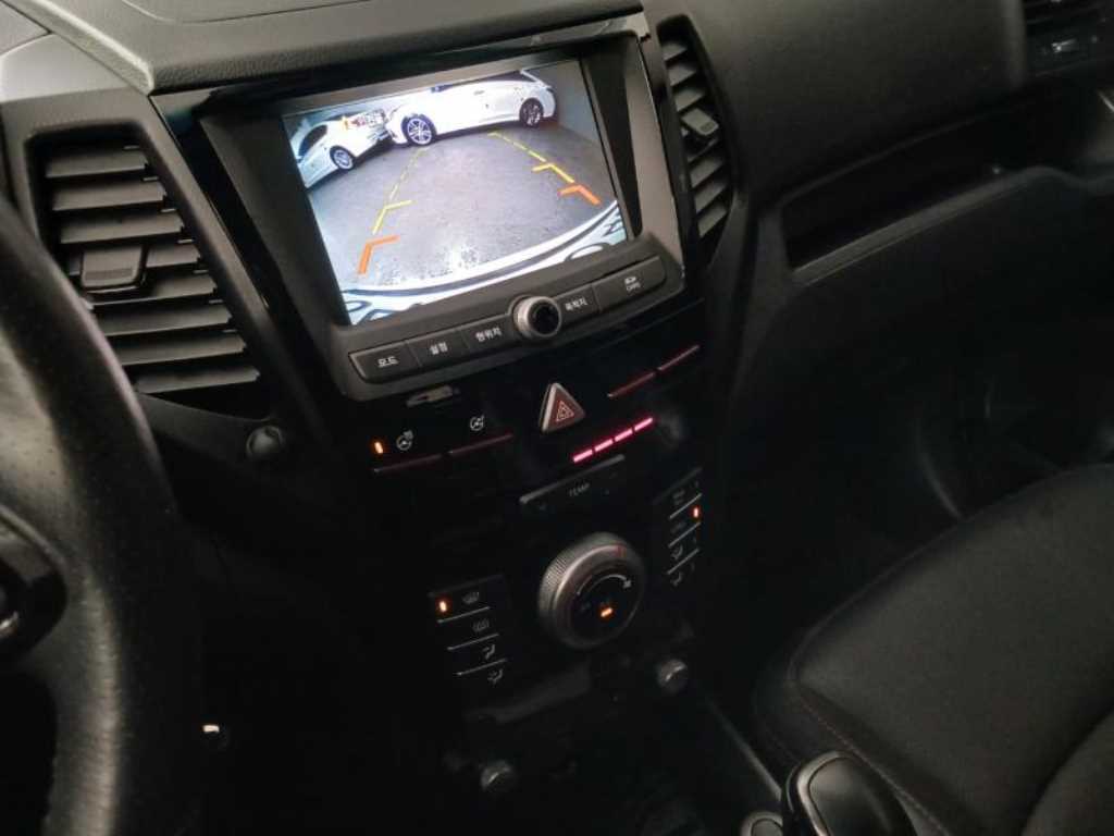 KG모빌리티(쌍용) 티볼리 에어 디젤 2WD IX - 이미지 5