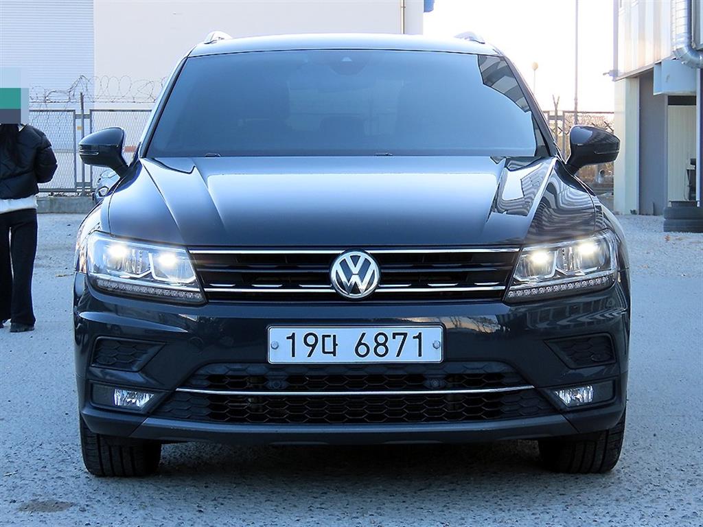 폭스바겐 티구안(2세대) 2.0 TDI 프리미엄 - 이미지 18