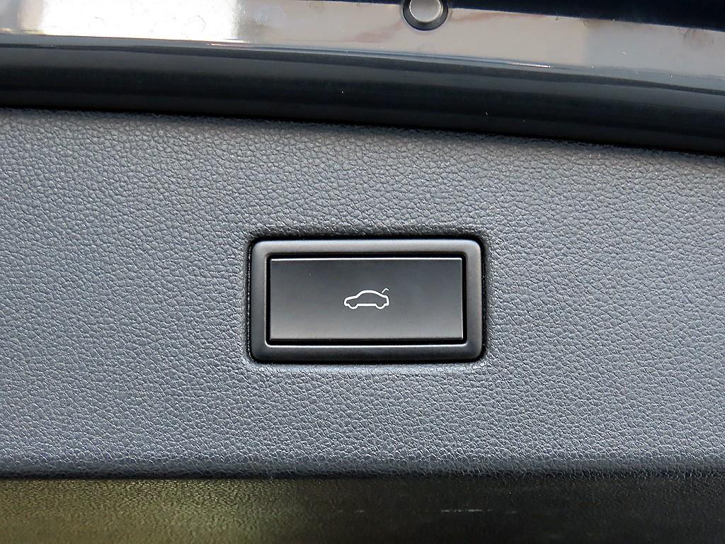 폭스바겐 티구안(2세대) 2.0 TDI 프리미엄 - 이미지 14