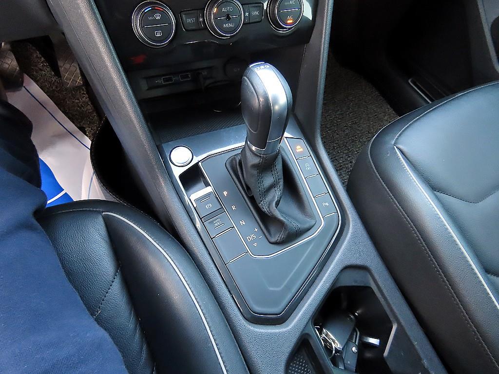 폭스바겐 티구안(2세대) 2.0 TDI 프리미엄 - 이미지 10