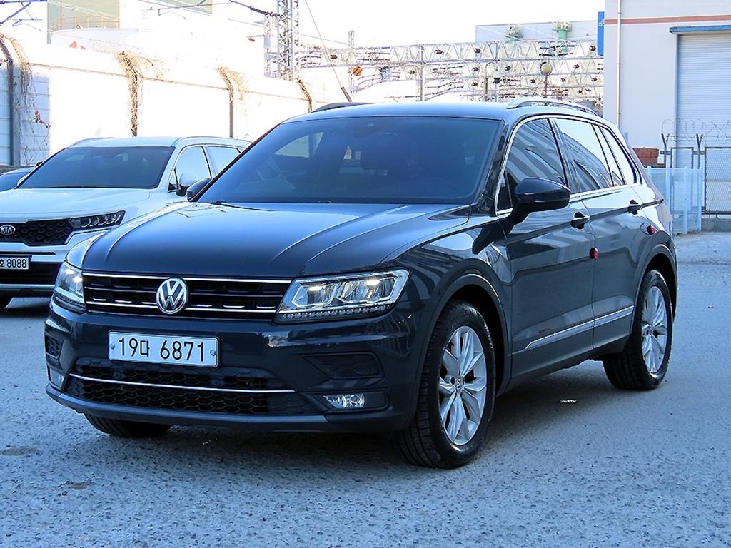 폭스바겐 티구안(2세대) 2.0 TDI 프리미엄 - 이미지 8