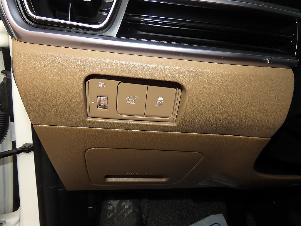 기아 더 뉴쏘렌토(MQ4) 2.5 가솔린 2WD 노블레스 - 이미지 17