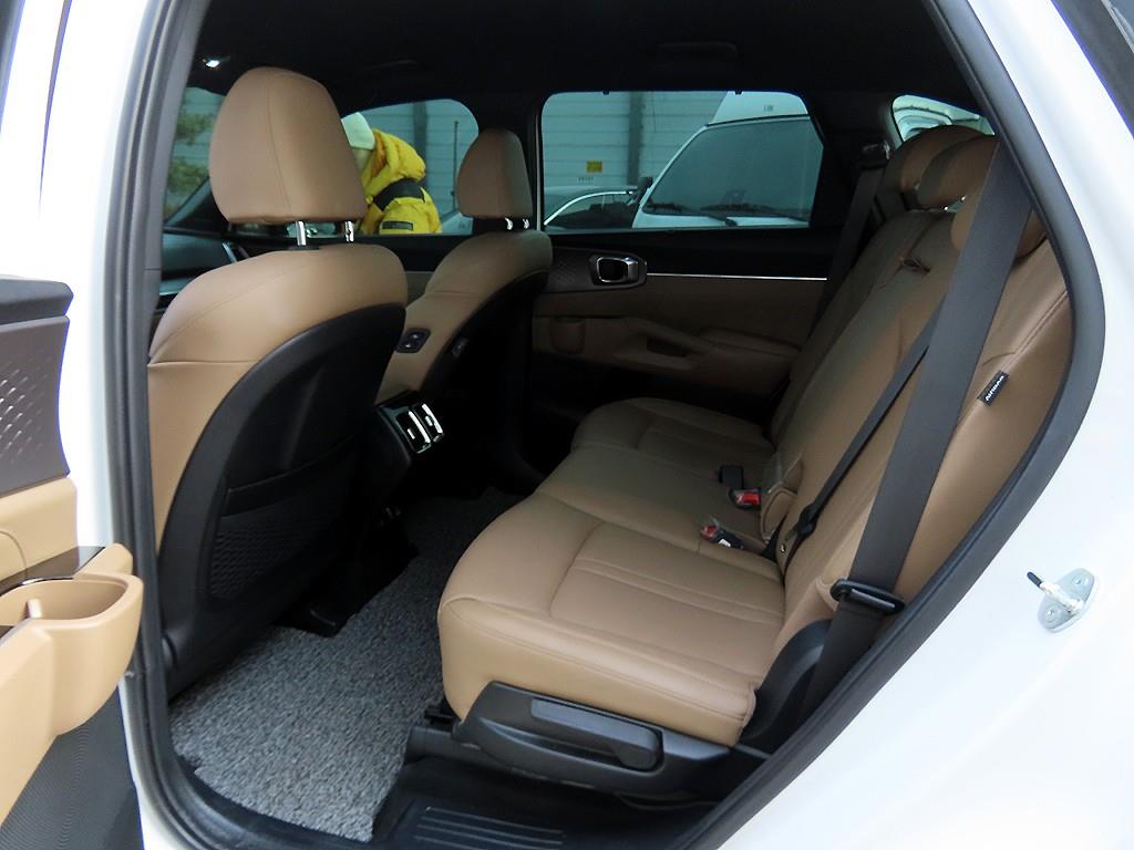 기아 더 뉴쏘렌토(MQ4) 2.5 가솔린 2WD 노블레스 - 이미지 7