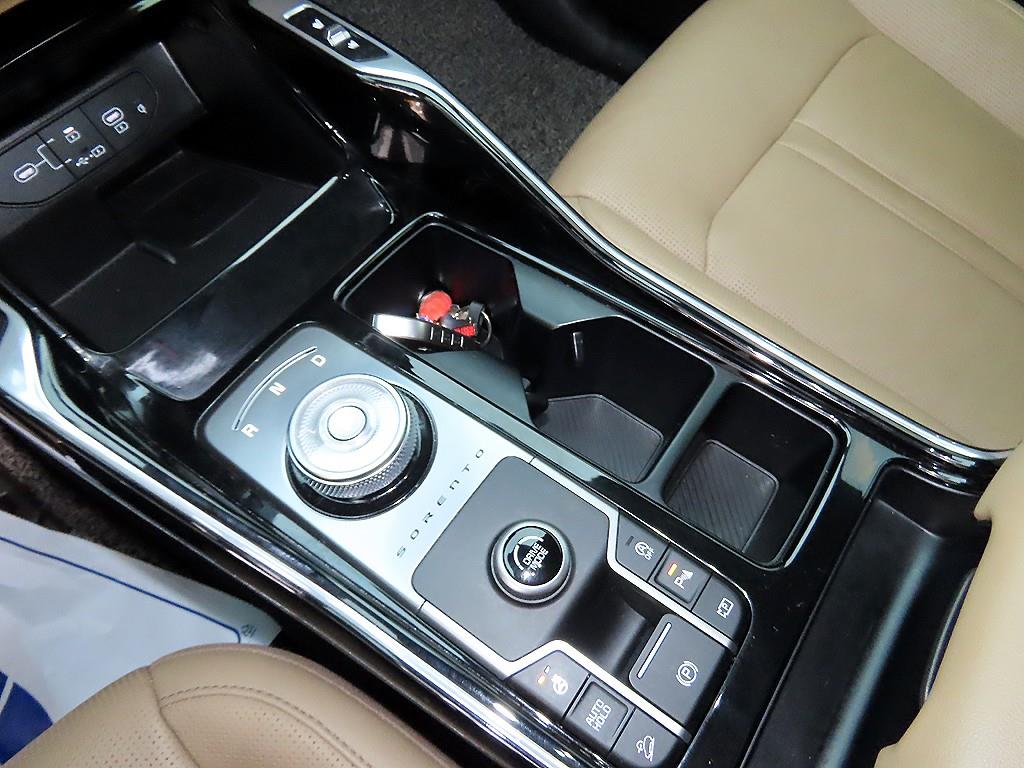 기아 더 뉴쏘렌토(MQ4) 2.5 가솔린 2WD 노블레스 - 이미지 3