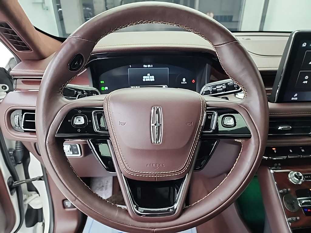 링컨 에비에이터(2세대) 3.0 V6 AWD 블랙 라벨 - 이미지 6