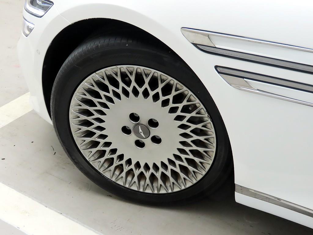 제네시스 더 올뉴G80 가솔린 2.5 2WD 기본형 - 이미지 18