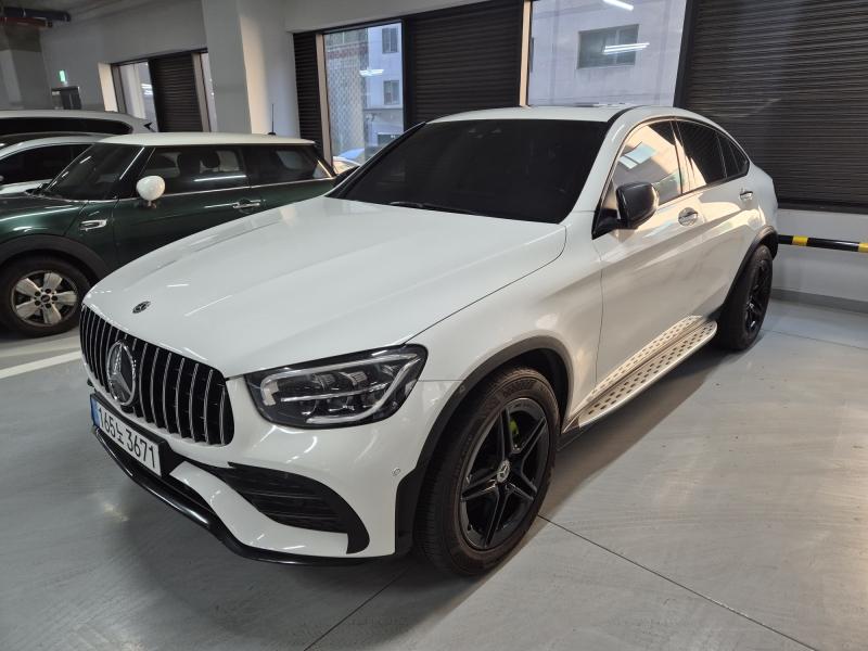벤츠 GLC클래스 GLC 220d 4매틱 쿠페 - 이미지 4