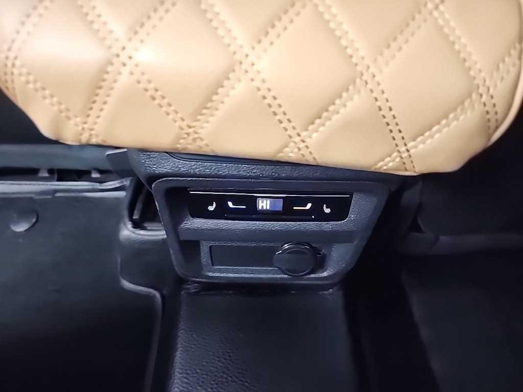 폭스바겐 티구안(2세대) 올스페이스 2.0 TSI 프레스티지 - 이미지 13