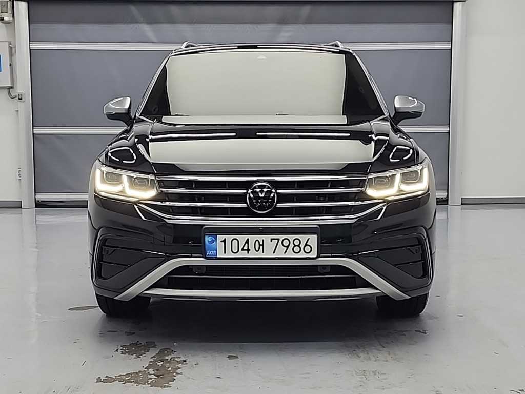 폭스바겐 티구안(2세대) 올스페이스 2.0 TSI 프레스티지 - 이미지 8