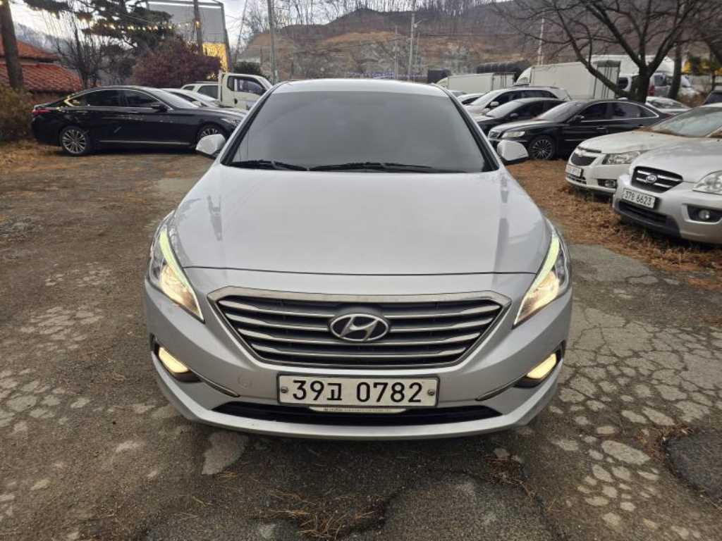 현대 LF쏘나타 2.0 CVVL 스마트 스페셜 - 이미지 15