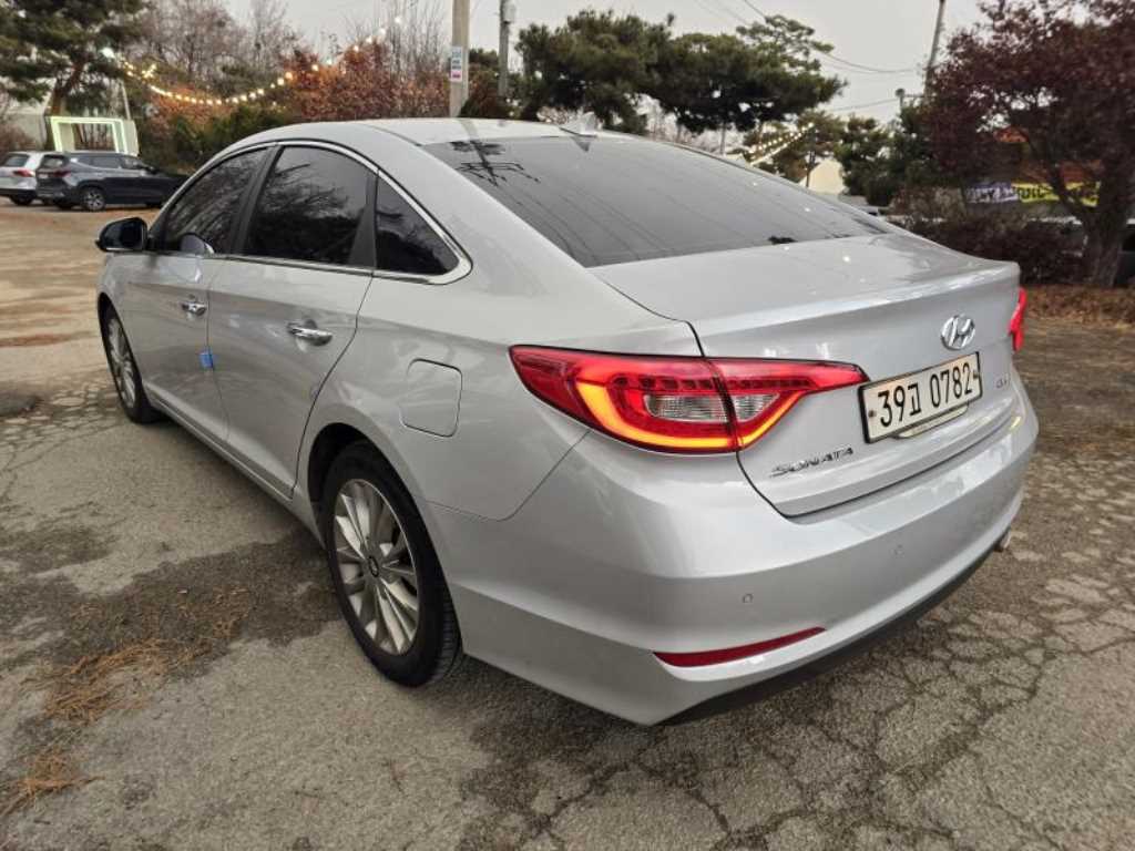 현대 LF쏘나타 2.0 CVVL 스마트 스페셜 - 이미지 12