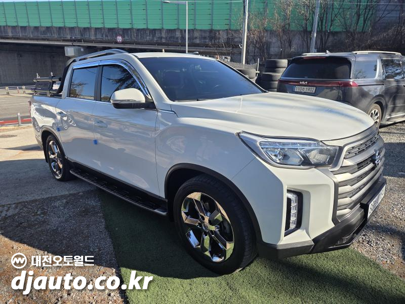 KG모빌리티(쌍용) 더 뉴렉스턴 스포츠 2.2 4WD 프레스티지 - 이미지 13