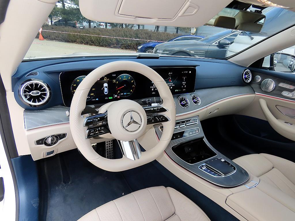 벤츠 E클래스(5세대) 쿠페 E450 4매틱 - 이미지 5