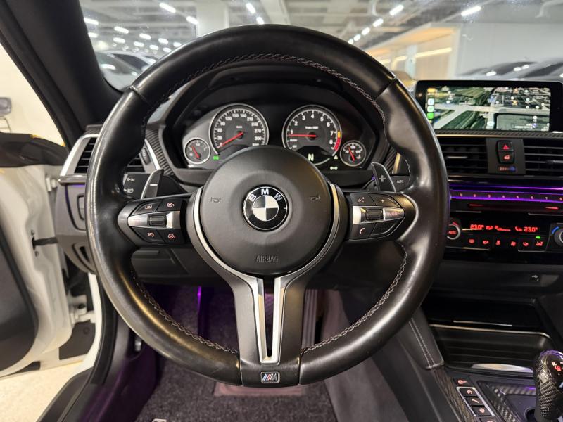 BMW M4 M4 쿠페 컴페티션 - 이미지 10