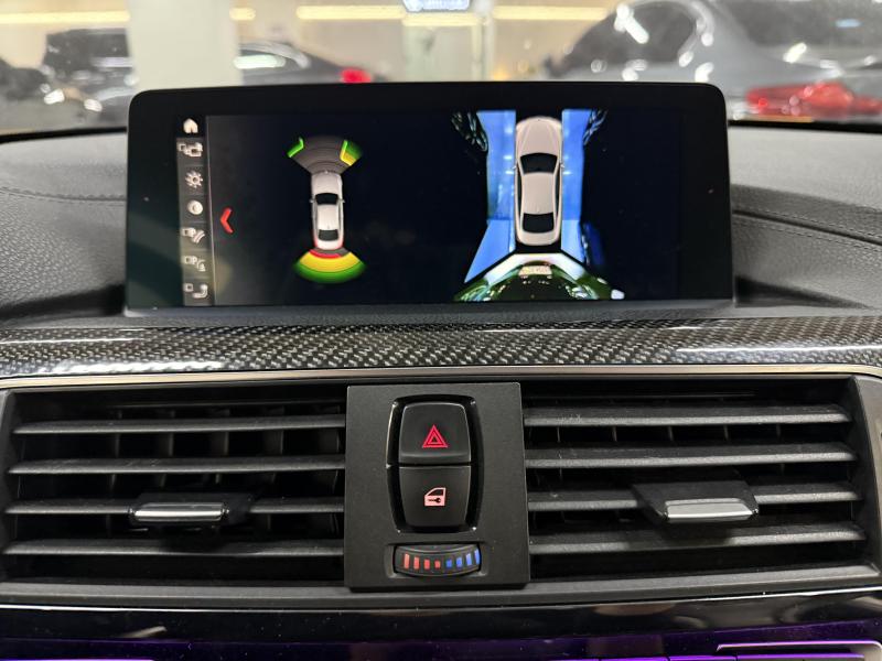 BMW M4 M4 쿠페 컴페티션 - 이미지 11