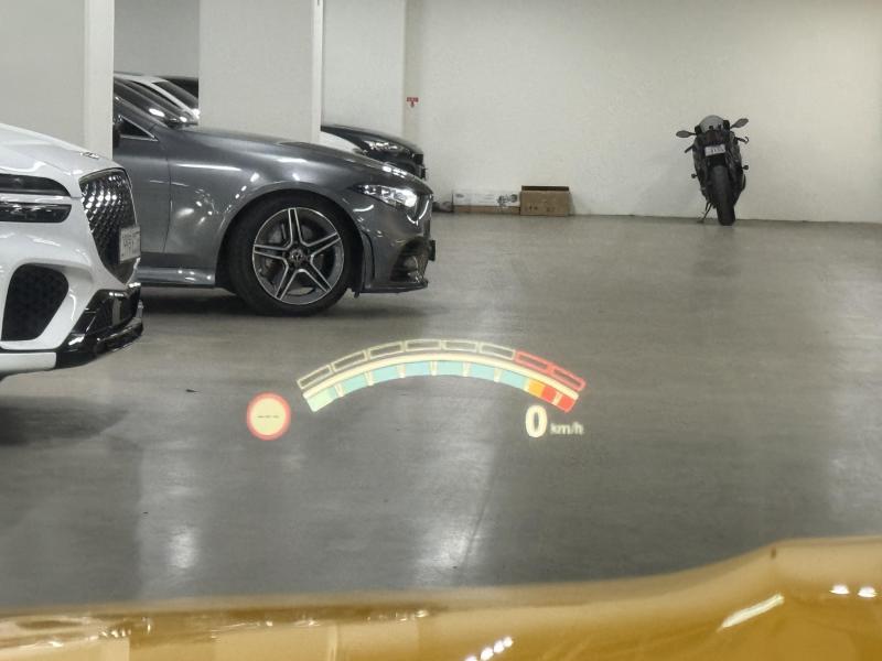 BMW M4 M4 쿠페 컴페티션 - 이미지 13