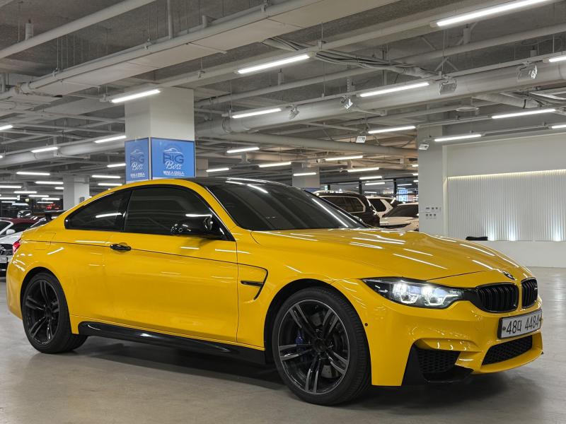 BMW M4 M4 쿠페 컴페티션 - 이미지 16