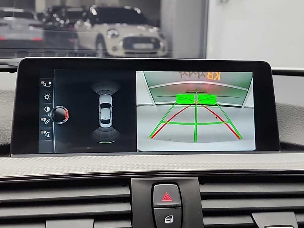 BMW 3시리즈(6세대) 330i M 스포츠팩 - 이미지 2