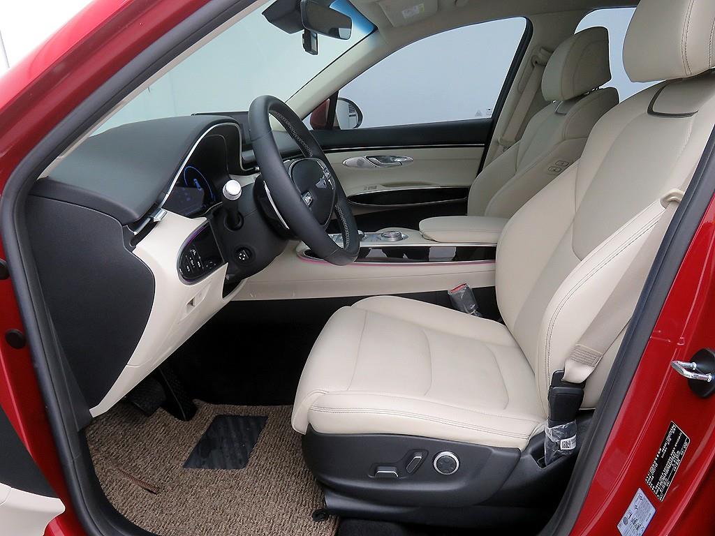 제네시스 GV70 2.5T AWD 기본형 - 이미지 12