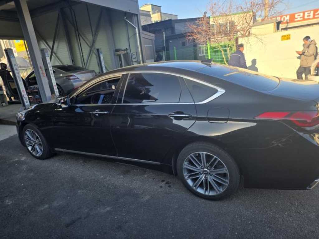 제네시스 G80 3.3 GDi AWD 럭셔리 - 이미지 2