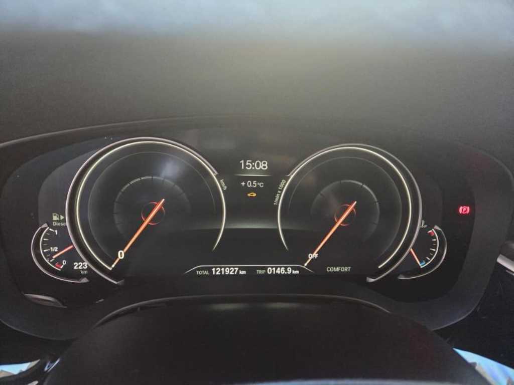 BMW 5시리즈(7세대) 520d xDrive M스포츠팩 플러스 - 이미지 8