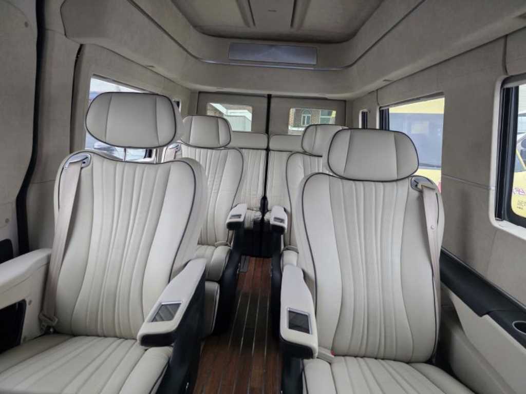 현대 쏠라티 리무진 11인승 - 이미지 4