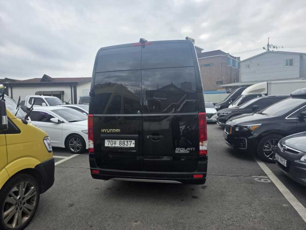 현대 쏠라티 리무진 11인승 - 이미지 9