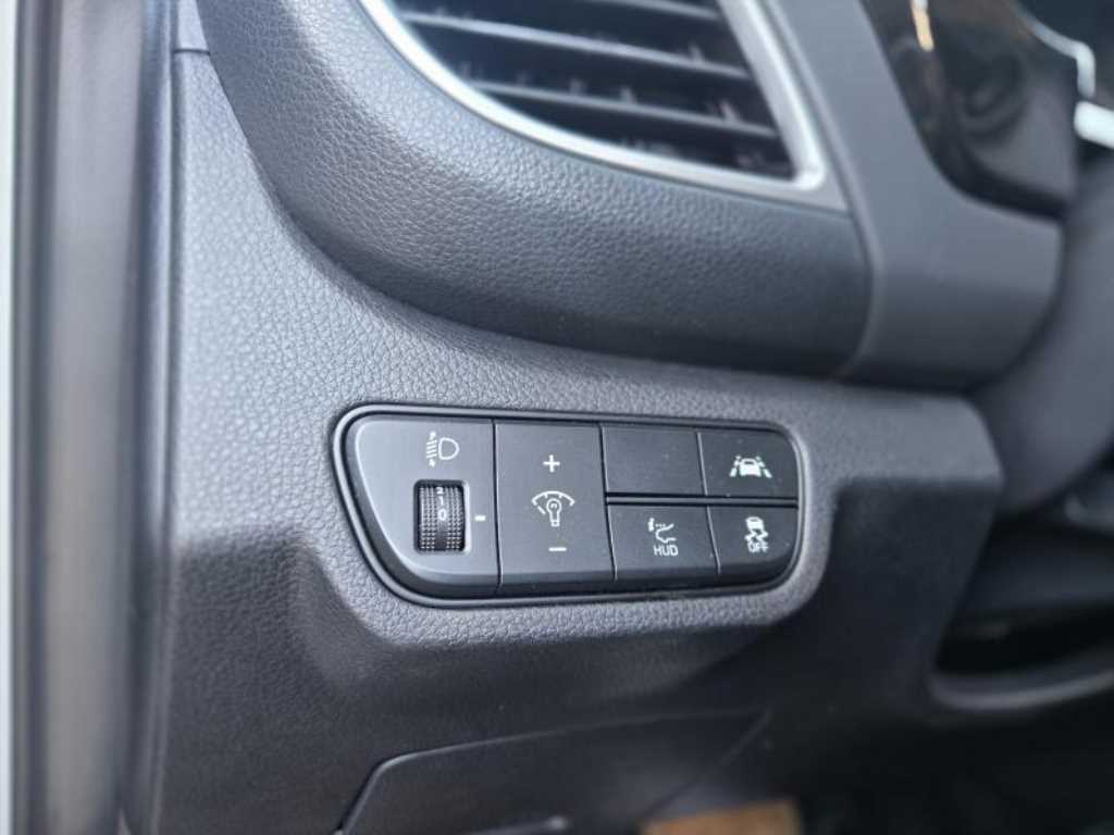 기아 셀토스 1.6 가솔린 2WD 그래비티 - 이미지 9