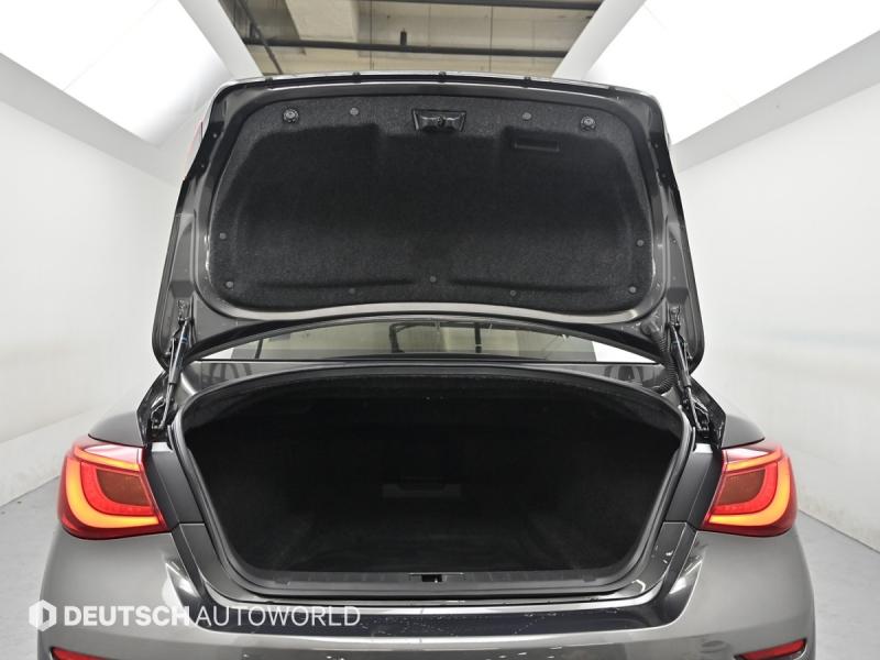 인피니티 Q70 3.7 AWD - 이미지 2