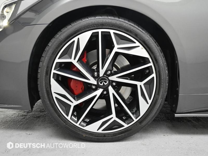 인피니티 Q70 3.7 AWD - 이미지 4