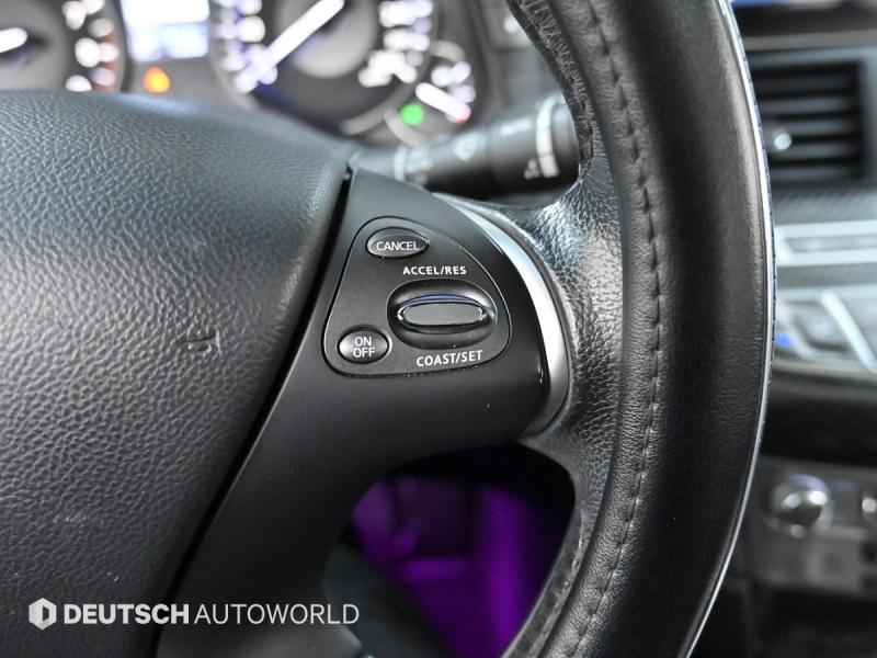 인피니티 Q70 3.7 AWD - 이미지 14