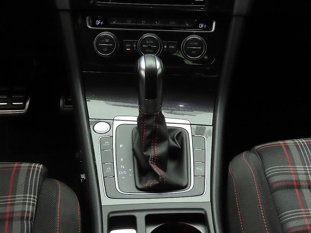 폭스바겐 골프(7세대) 2.0 GTI 익스트림