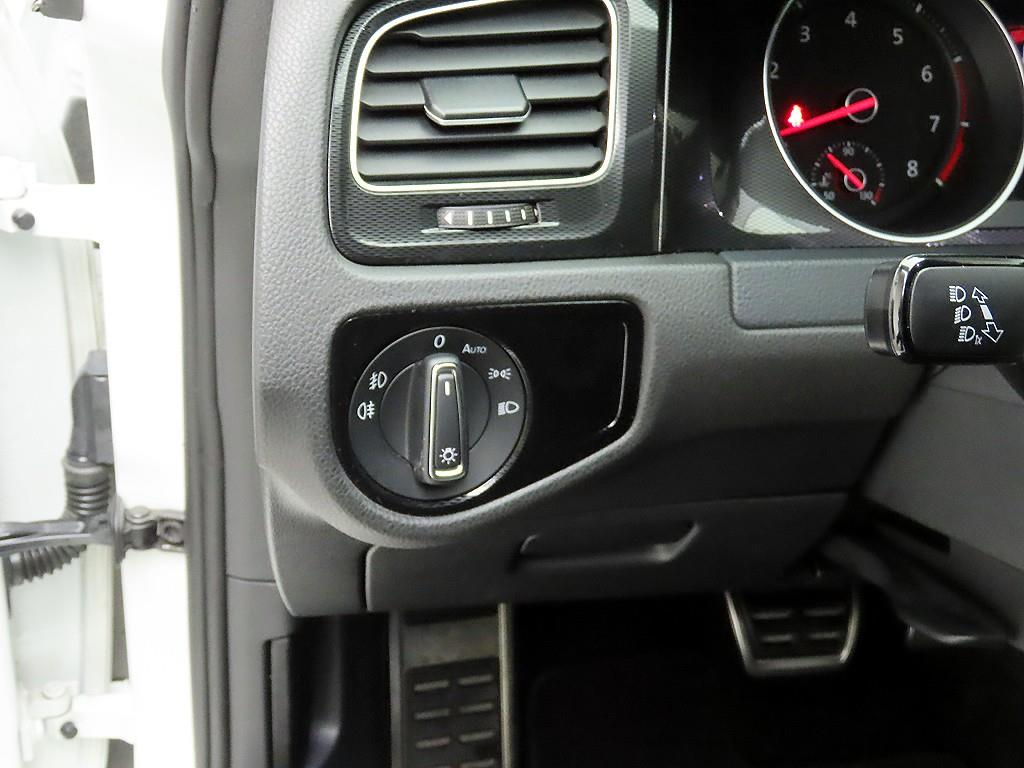 폭스바겐 골프(7세대) 2.0 GTI 익스트림 - 이미지 18