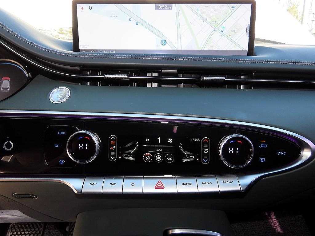 제네시스 GV70 2.5T AWD 기본형 - 이미지 7