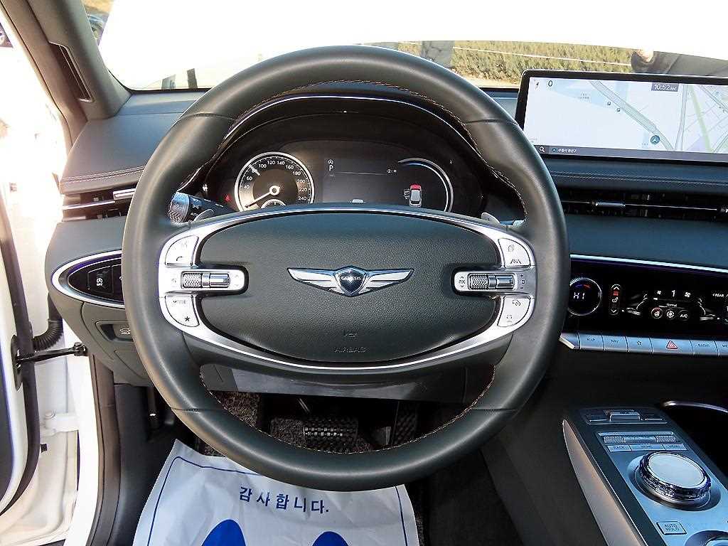 제네시스 GV70 2.5T AWD 기본형 - 이미지 14