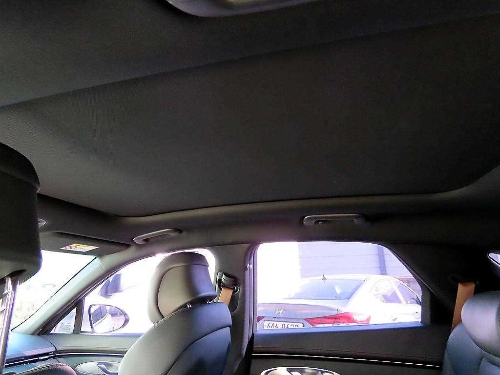 제네시스 GV70 2.5T AWD 기본형 - 이미지 18