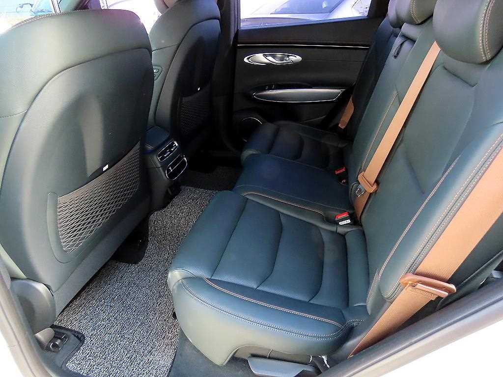 제네시스 GV70 2.5T AWD 기본형 - 이미지 10