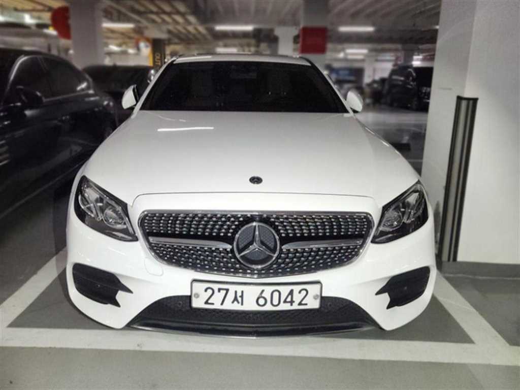 벤츠 E클래스(5세대) E300 AMG 라인 - 이미지 2