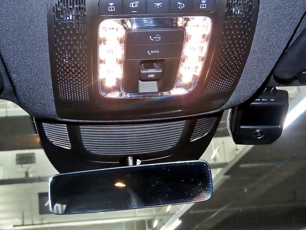 벤츠 GLE클래스(4세대) GLE 400d 4매틱 쿠페 - 이미지 5