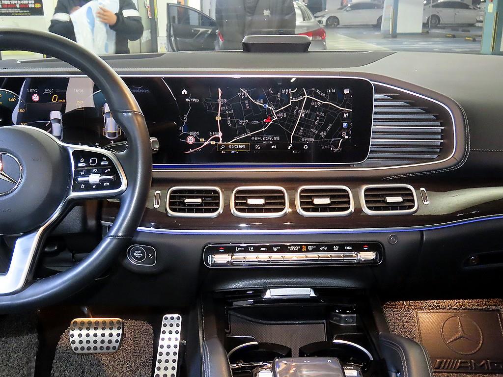 벤츠 GLE클래스(4세대) GLE 400d 4매틱 쿠페 - 이미지 10