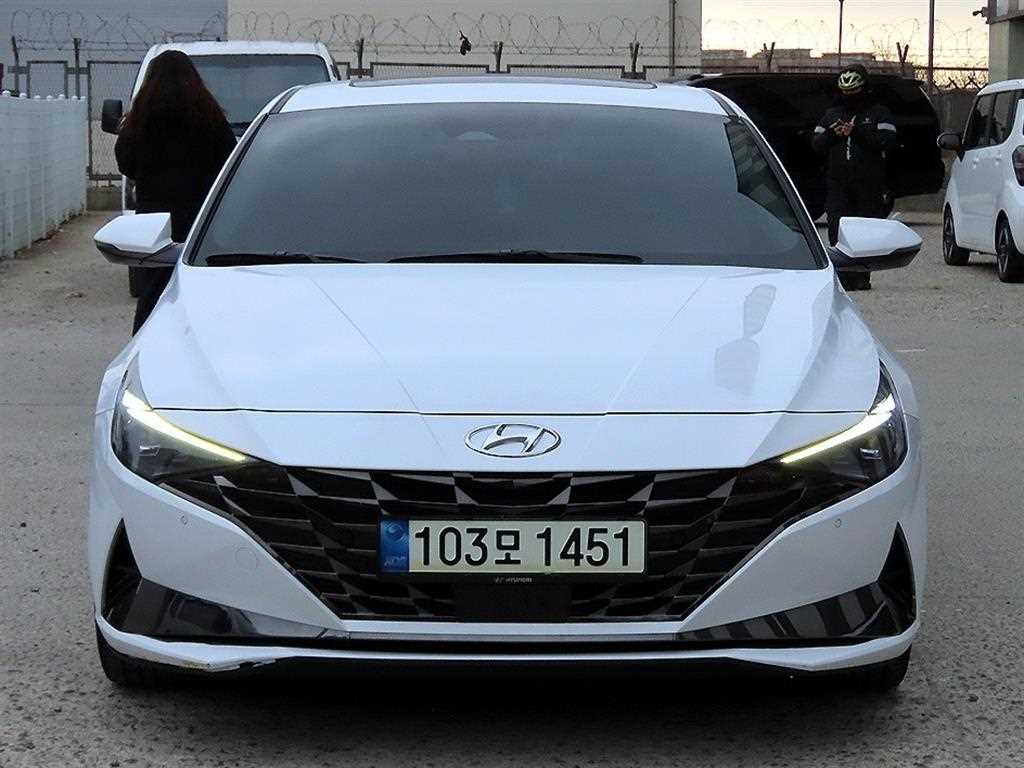 현대 아반떼(CN7) 1.6 가솔린 인스퍼레이션 - 이미지 2