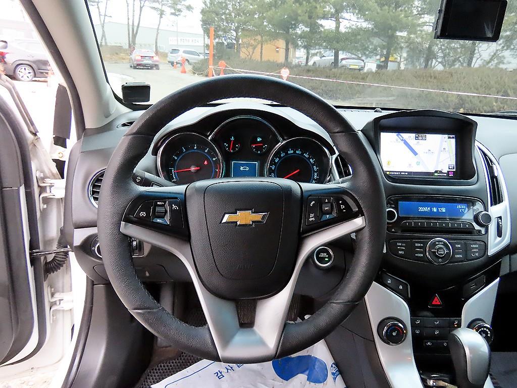 쉐보레 (대우) 크루즈 4도어 1.8 LTZ+ - 이미지 18