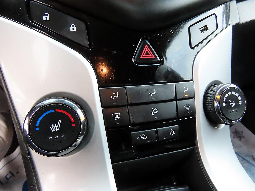 쉐보레 (대우) 크루즈 4도어 1.8 LTZ+ - 이미지 11