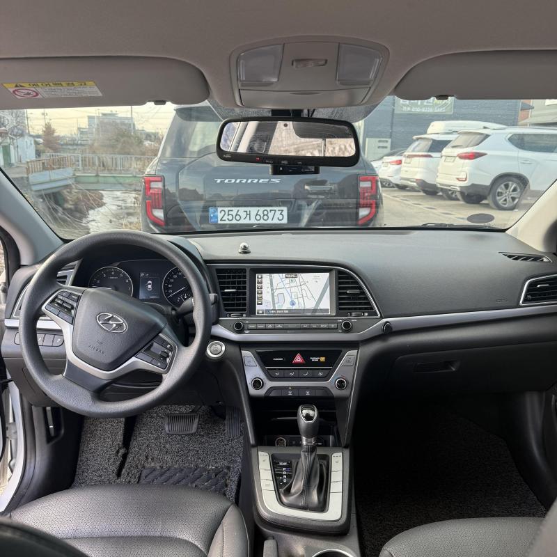 현대 아반떼AD 1.6 GDi 밸류 플러스 - 이미지 8