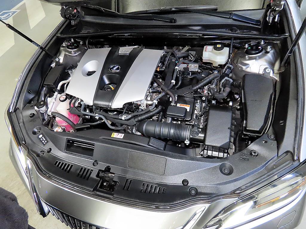 렉서스 ES(7세대) 300h 이그제큐티브 - 이미지 3