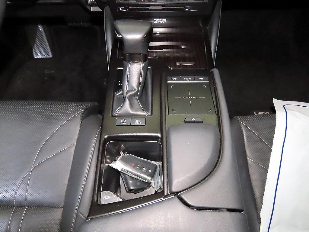 렉서스 ES(7세대) 300h 이그제큐티브 - 이미지 14
