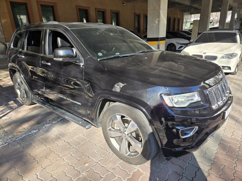 지프 그랜드 체로키(WK2) 3.0 CRD 오버랜드 - 이미지 8