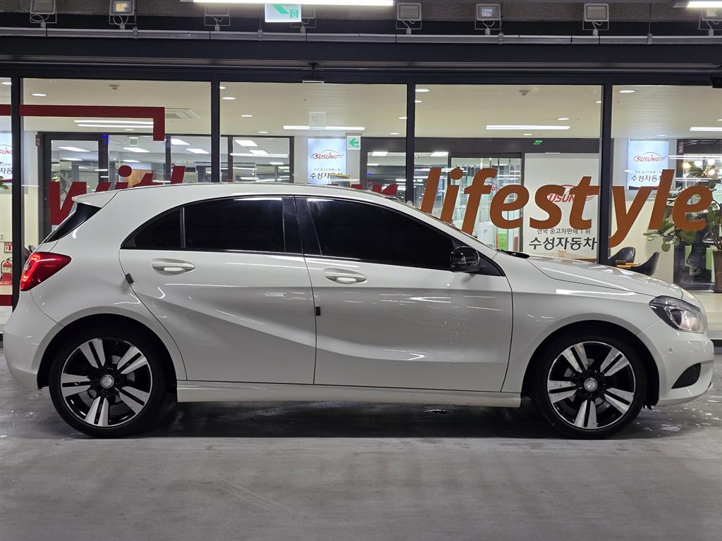 벤츠 A클래스(3세대) A180 CDI 나이트 - 이미지 13