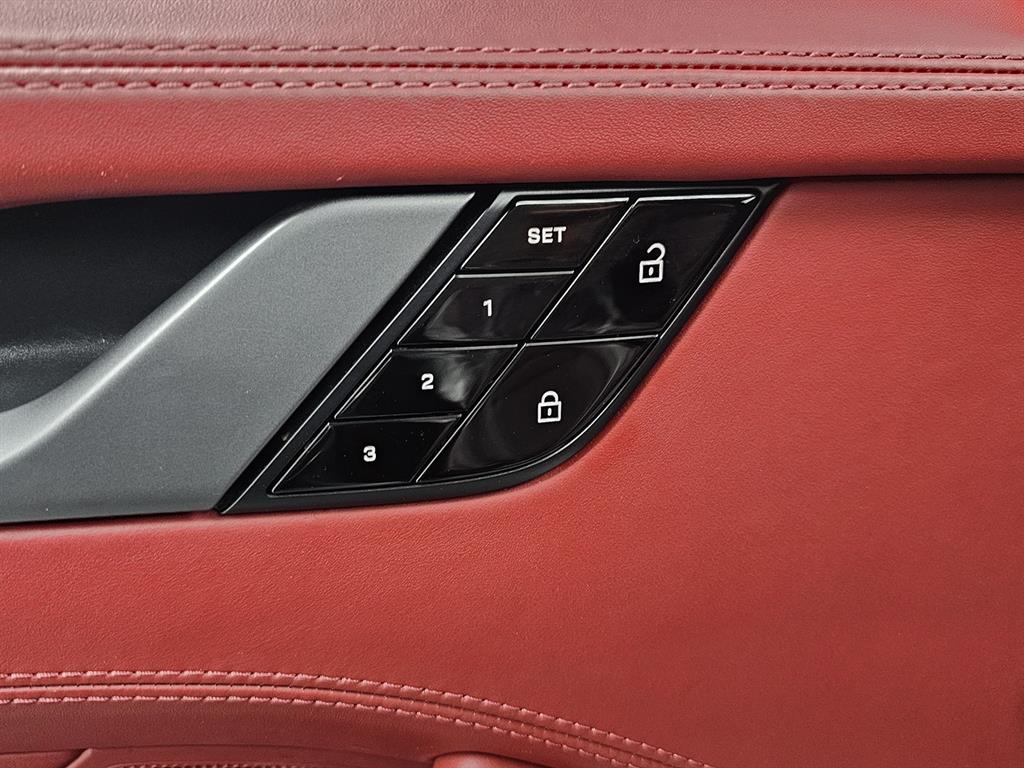 포르쉐 911(992) 카레라 4 - 이미지 9